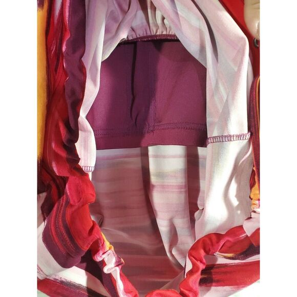 Athleta Tank Size M Womens Red Striped Built In Bra Crew Neck Sleeveless Top - Picture 5 of 6